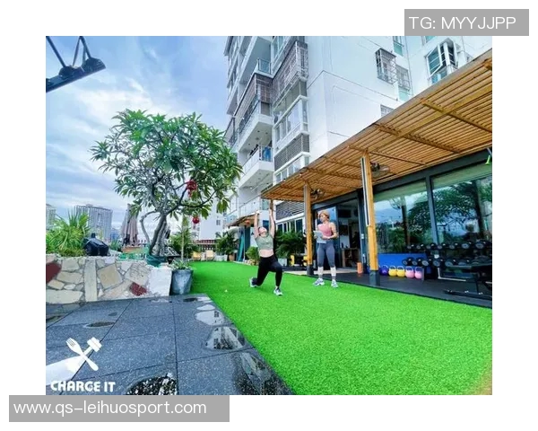 布雷默膝盖手术后六周伤缺康复中分享健身房训练进展