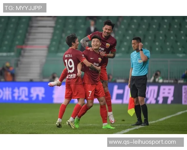 中超场均上座人数领先亚洲联赛J1和K1差距明显 中超场均上座人数领先亚洲联赛J1和K1差距明显