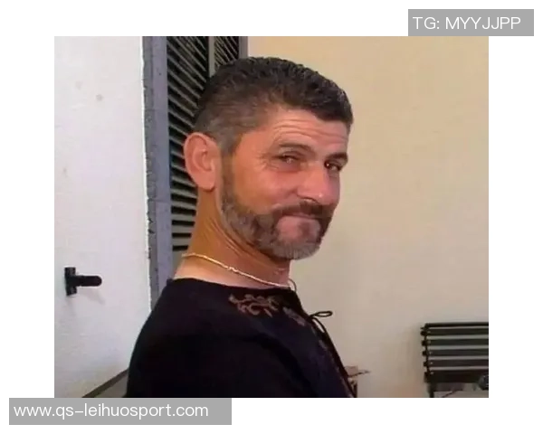 C罗深情回忆弗格森爵士称其为足球生涯的父亲永远铭记恩情