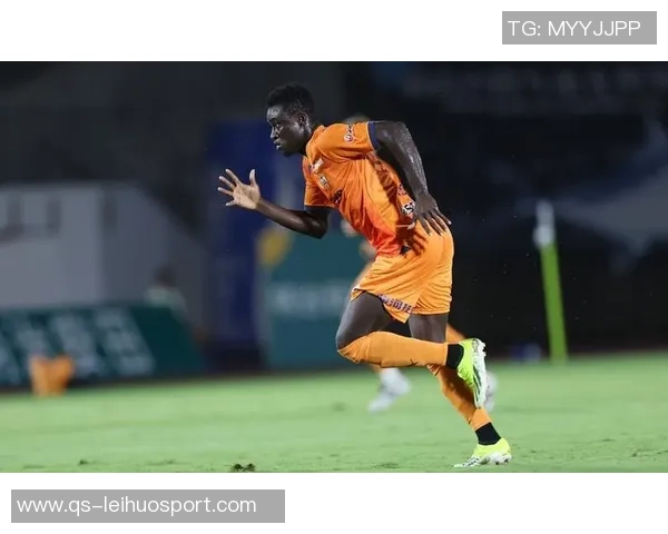 阿齐兹精彩进球助西海岸领先英博1-0打破僵局