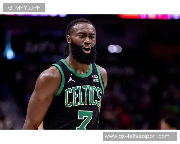 杰伦布朗强调球队特质努力与防守赢得球迷尊重 杰伦布朗强调球队特质努力与防守赢得球迷尊重